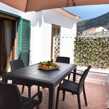 Il Giardino Dei Gigli Apartment Meta Exterior photo